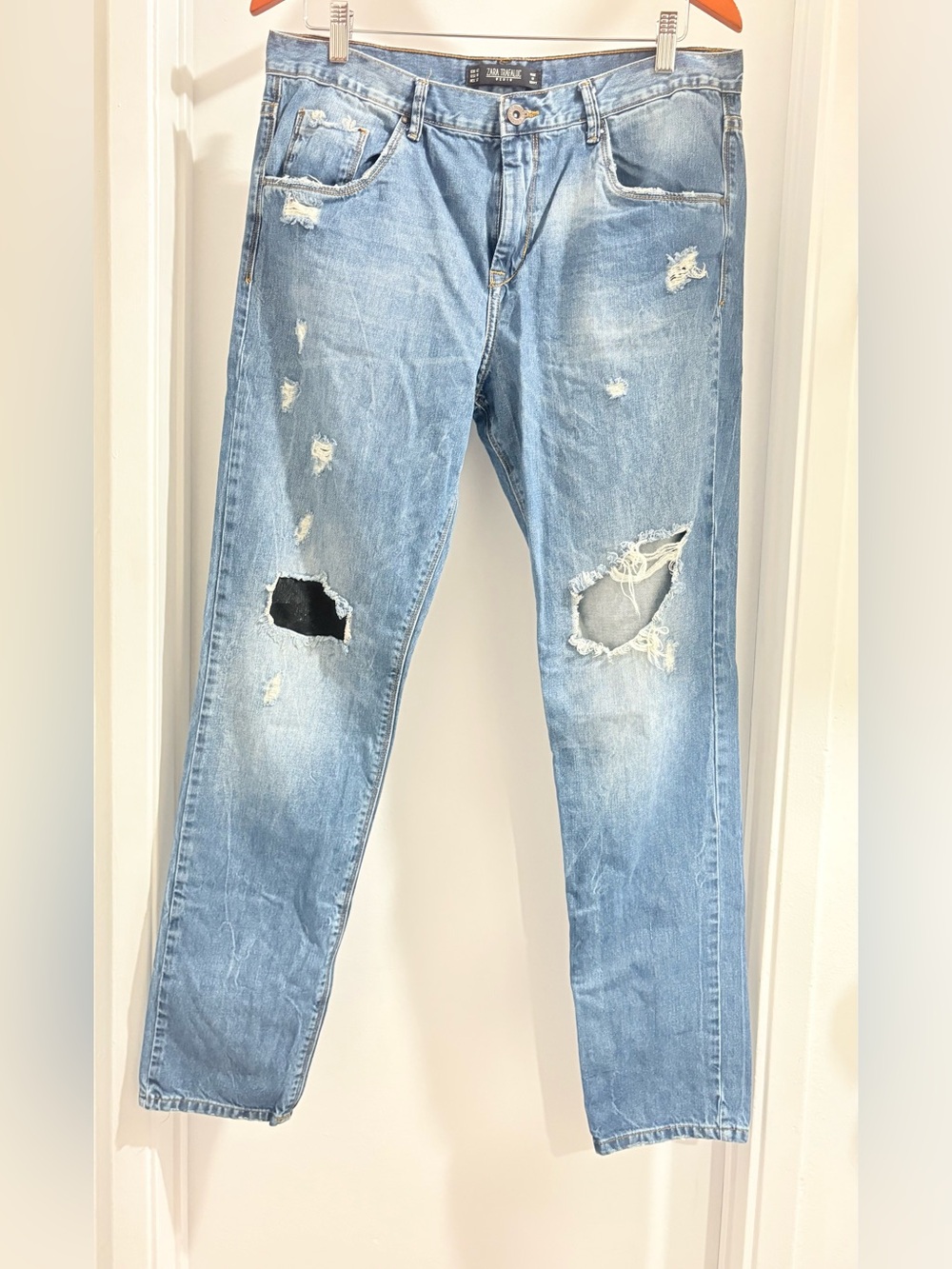 Zara Light Blue Distressed Straight-Leg Jeans